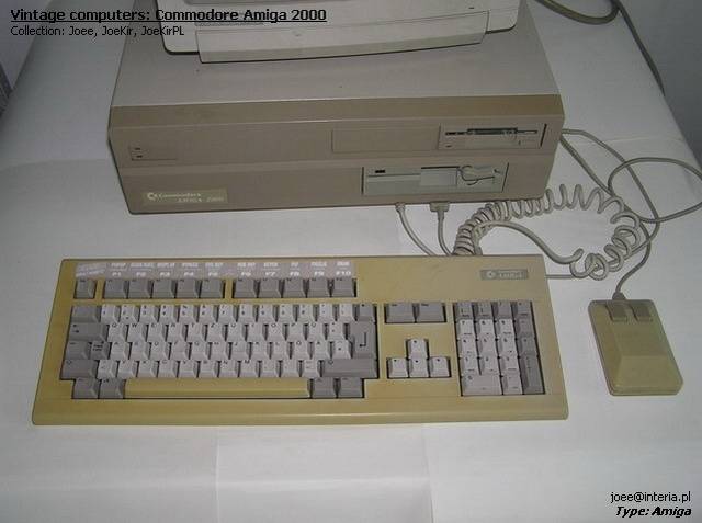Commodore Amiga 2000 - 06.jpg